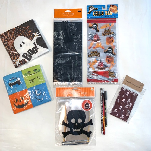 Halloween Flashlights & Fun Party Accessories - Picture 12 of 15